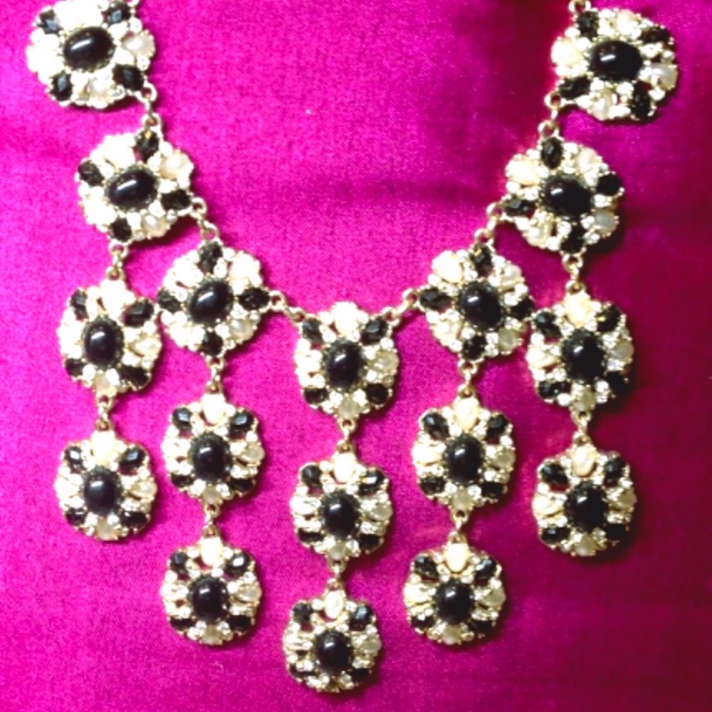 Black & White Cascading Necklace